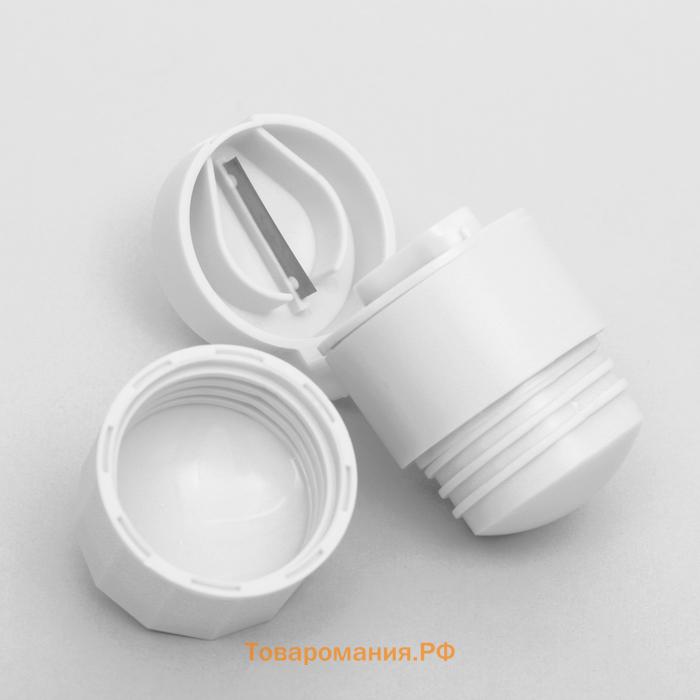 Таблетница с таблеторезкой, d = 4 × 6,5 см, цвет белый