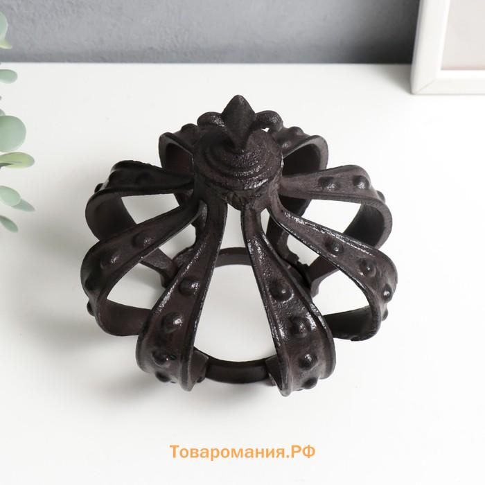 Металлический подсвечник на 1 свечу «Корона», чугун, 16×13×13 см