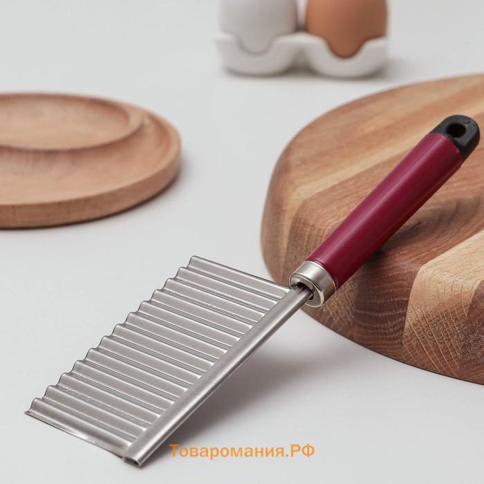 Нож для фигурной резки  «Вкус», 18.5×5.5 см, бордовый